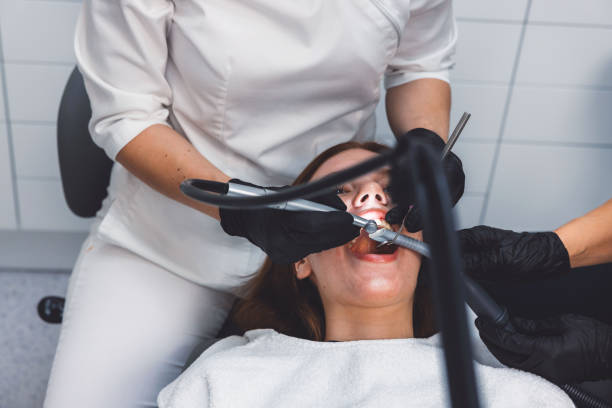 Best Emergency Tooth Extraction in Charter Oak, CA